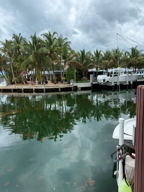 2430 NE 135th St #102