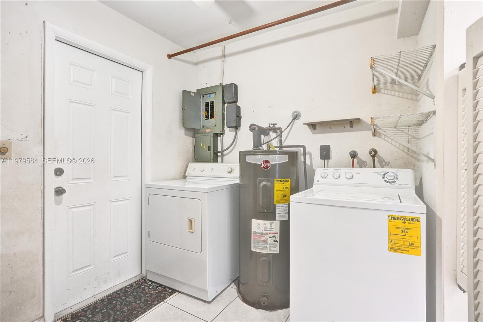 19830 SW 92nd Ave Cutler Bay, FL 33157