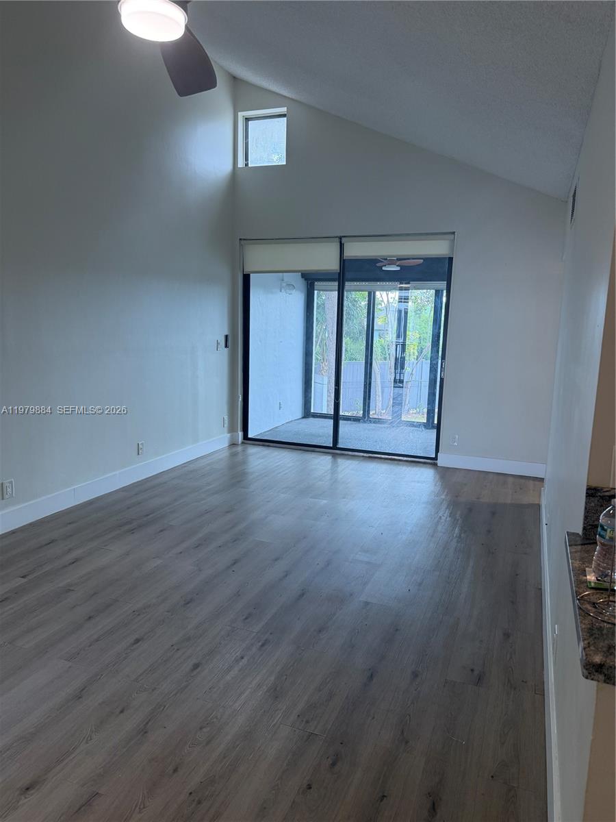 215 Lake Pointe Dr #211 Oakland Park, FL 33309