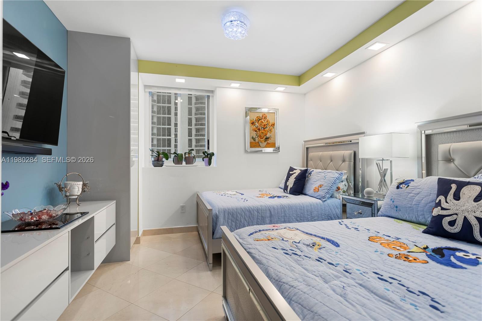 4775 Collins Ave #1007 Miami Beach, FL 33140