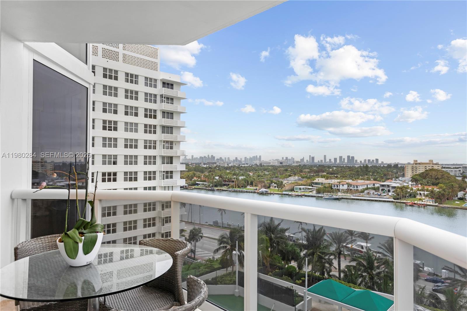 4775 Collins Ave #1007 Miami Beach, FL 33140