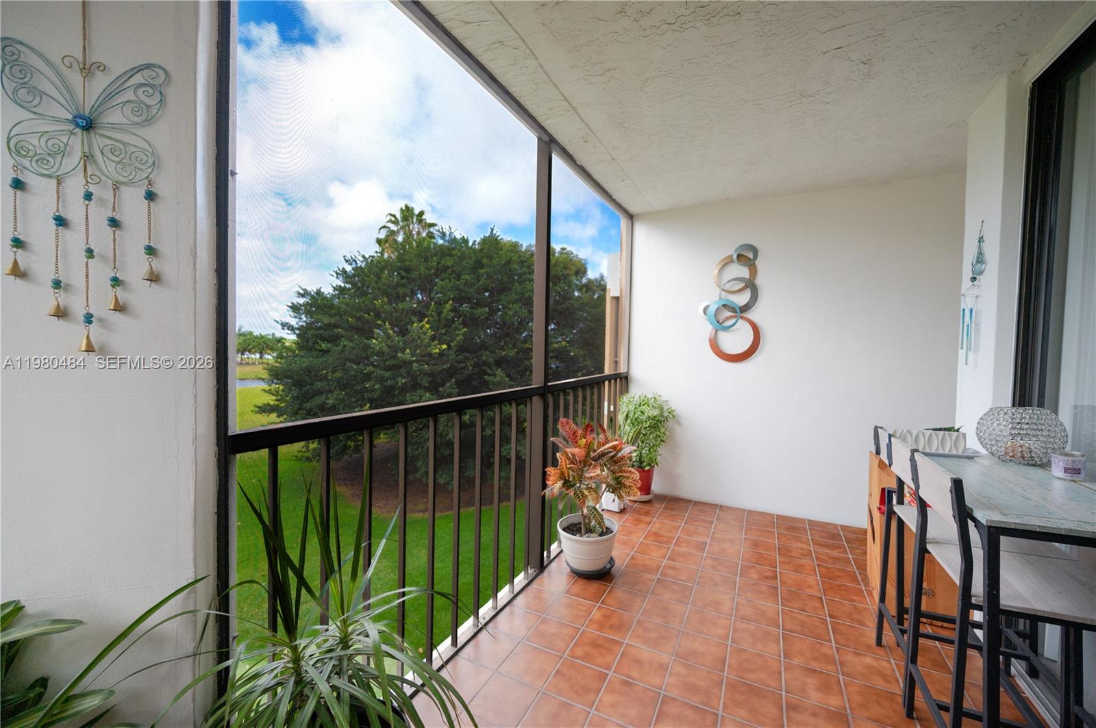 16400 Golf Clb Rd #305 Weston, FL 33326