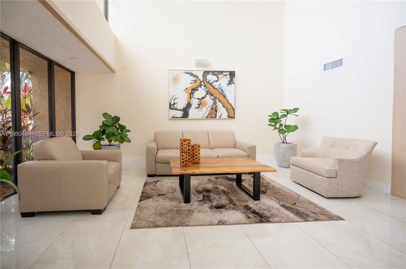 16400 Golf Clb Rd #305 Weston, FL 33326