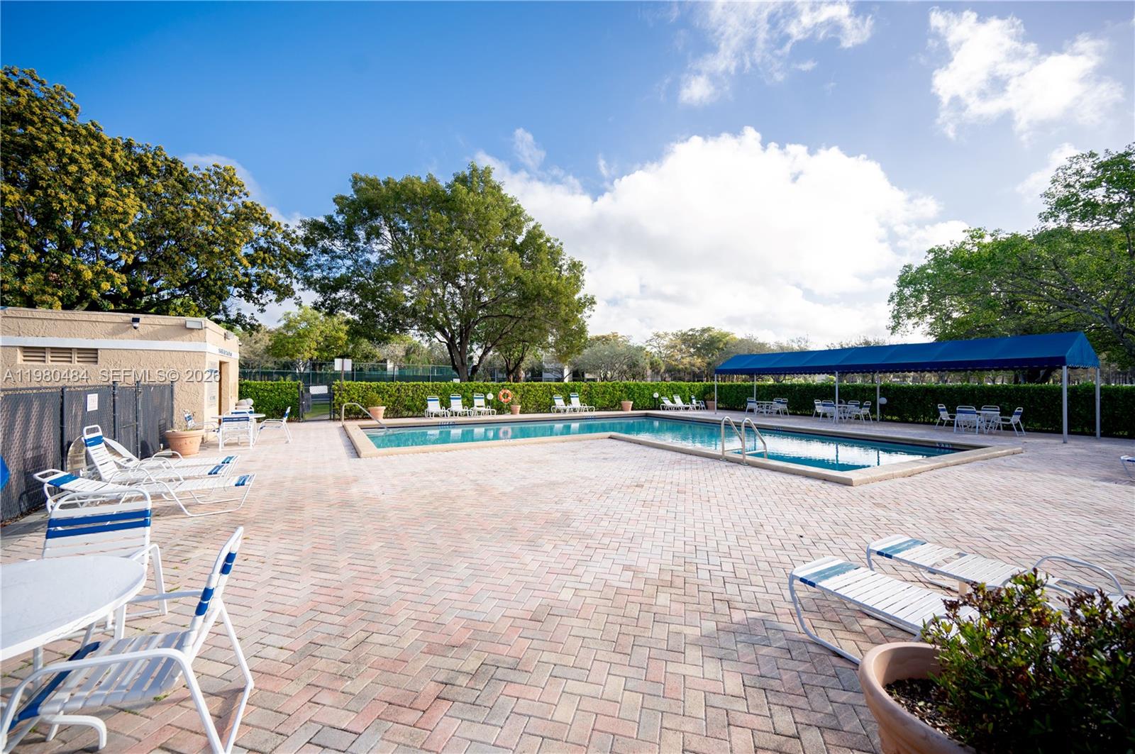 16400 Golf Clb Rd #305 Weston, FL 33326