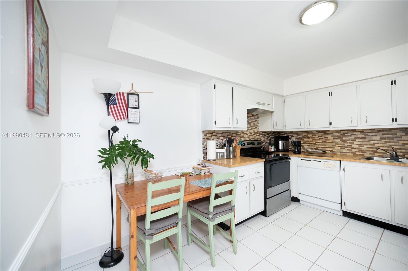 16400 Golf Clb Rd #305 Weston, FL 33326