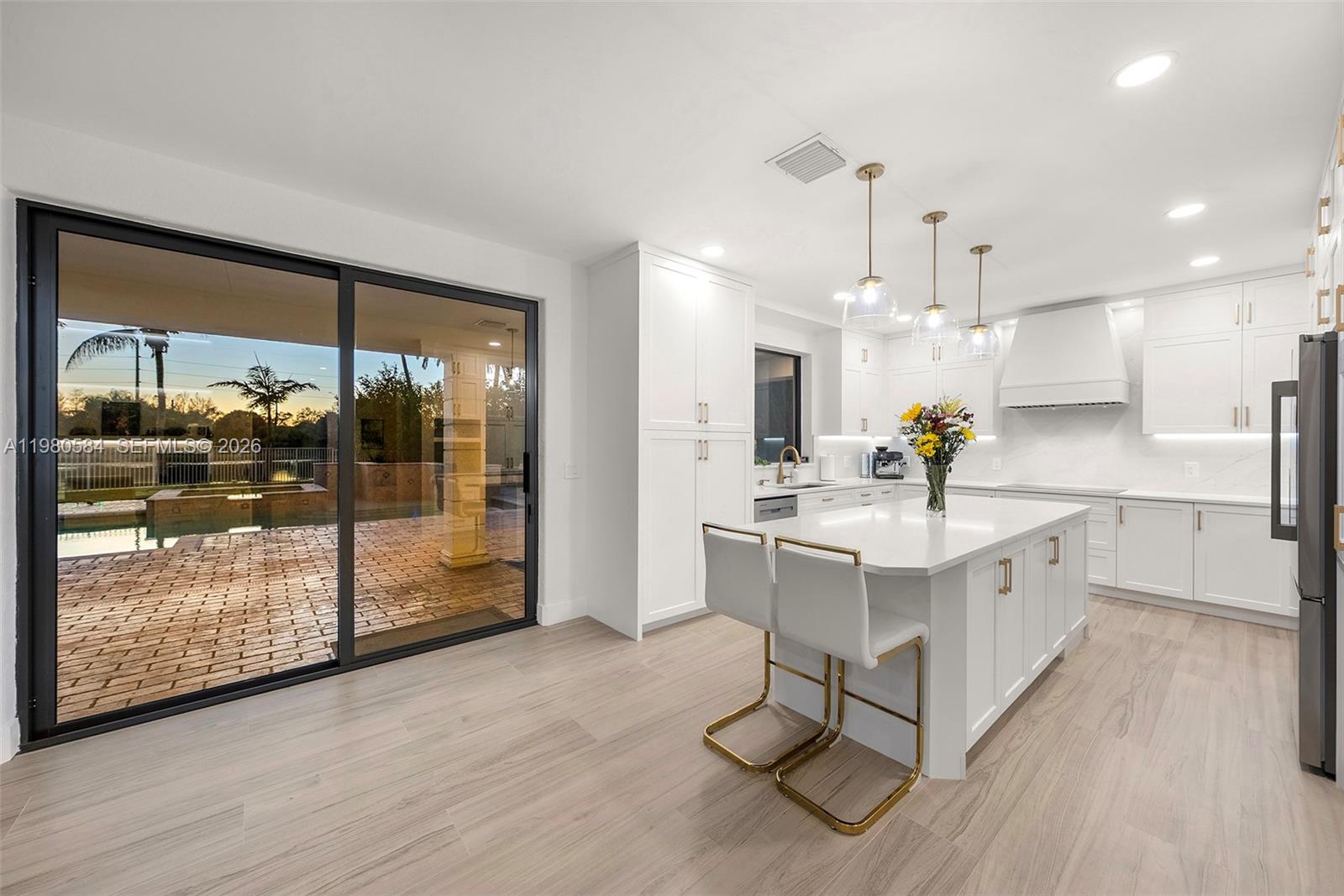 2174 Quail Roost Dr Weston, FL 33327