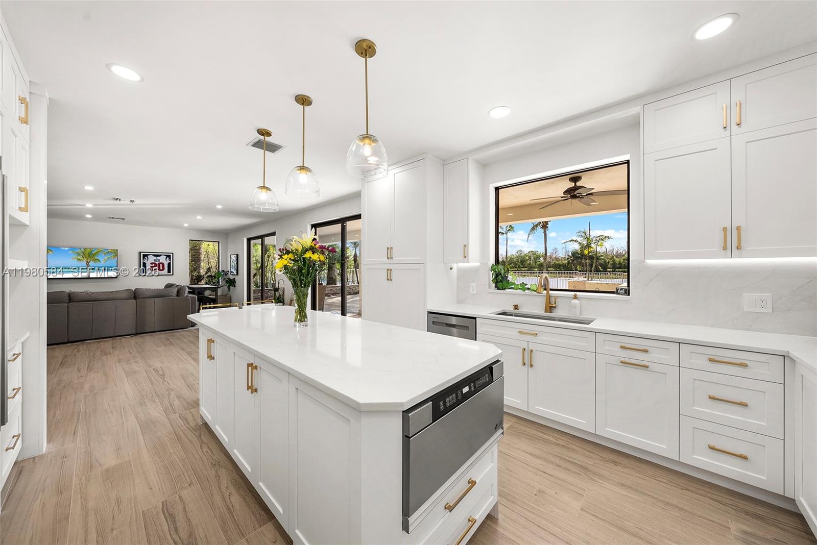 2174 Quail Roost Dr Weston, FL 33327