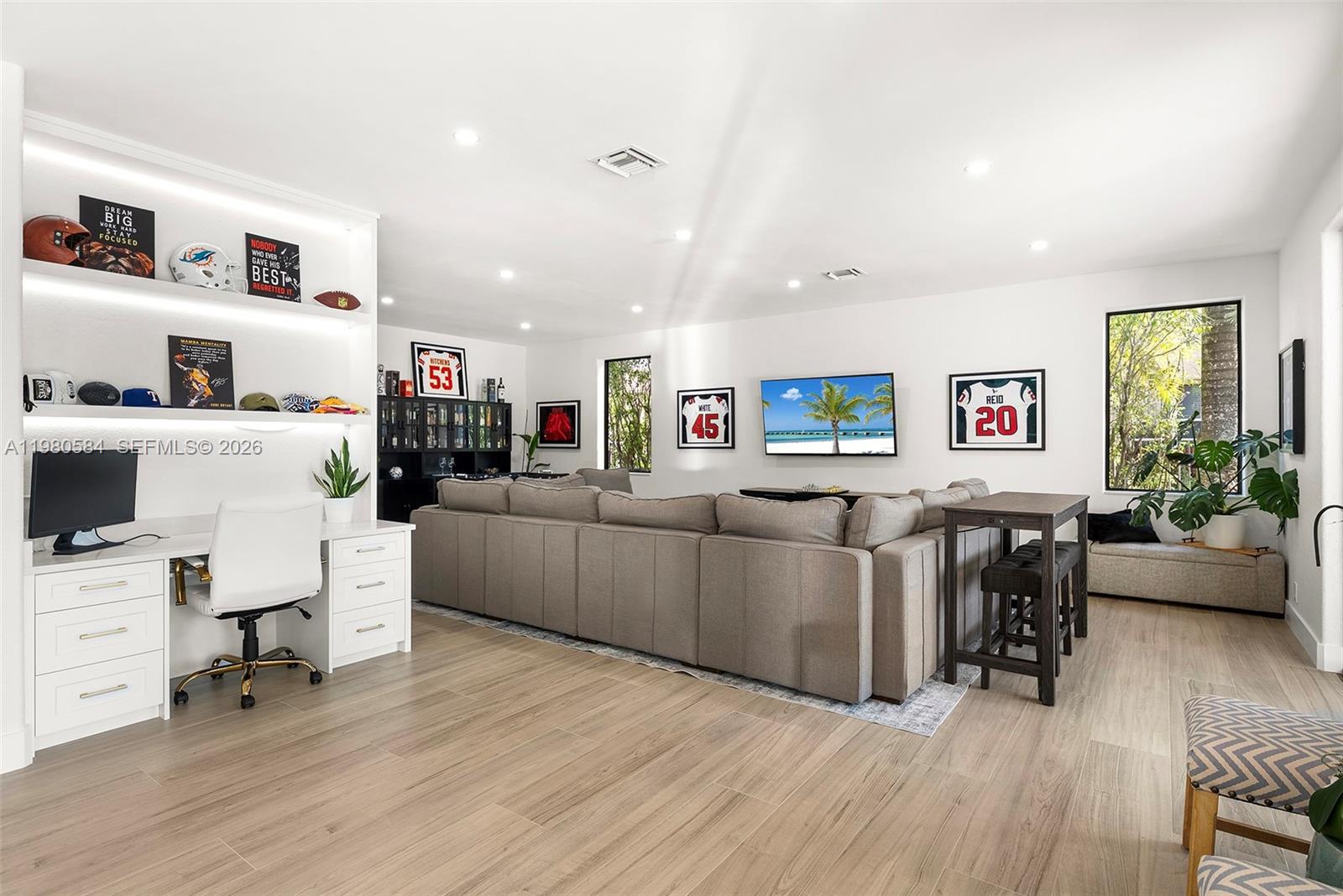 2174 Quail Roost Dr Weston, FL 33327