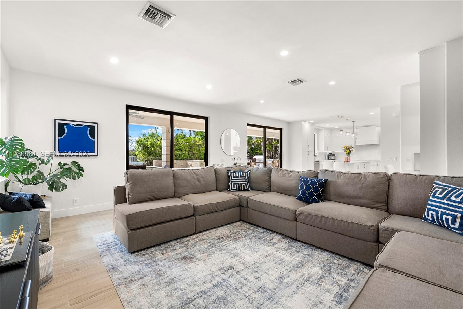 2174 Quail Roost Dr Weston, FL 33327