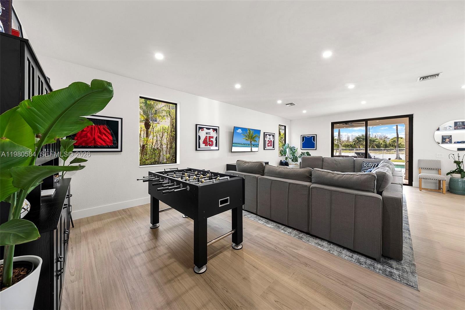 2174 Quail Roost Dr Weston, FL 33327