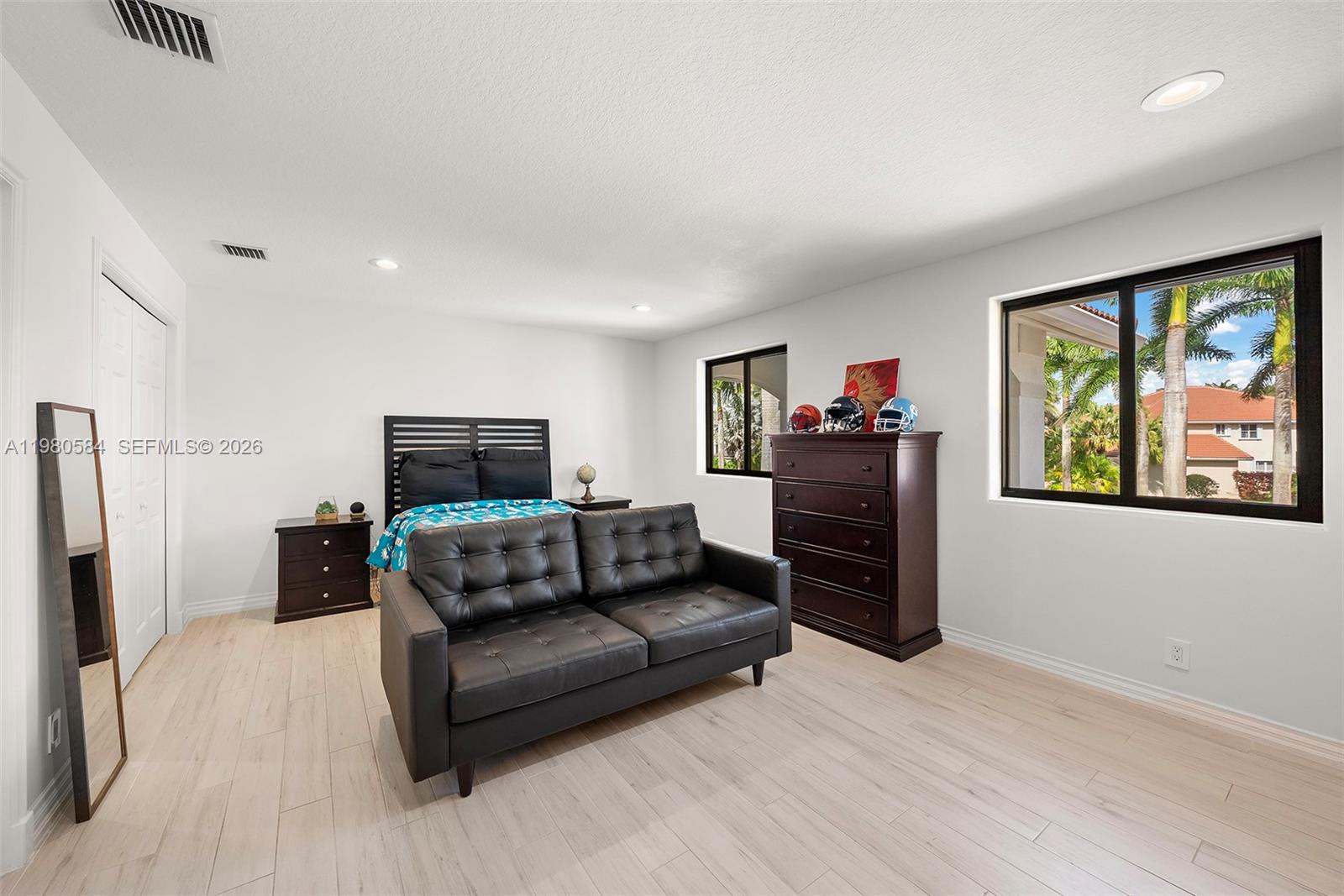 2174 Quail Roost Dr Weston, FL 33327