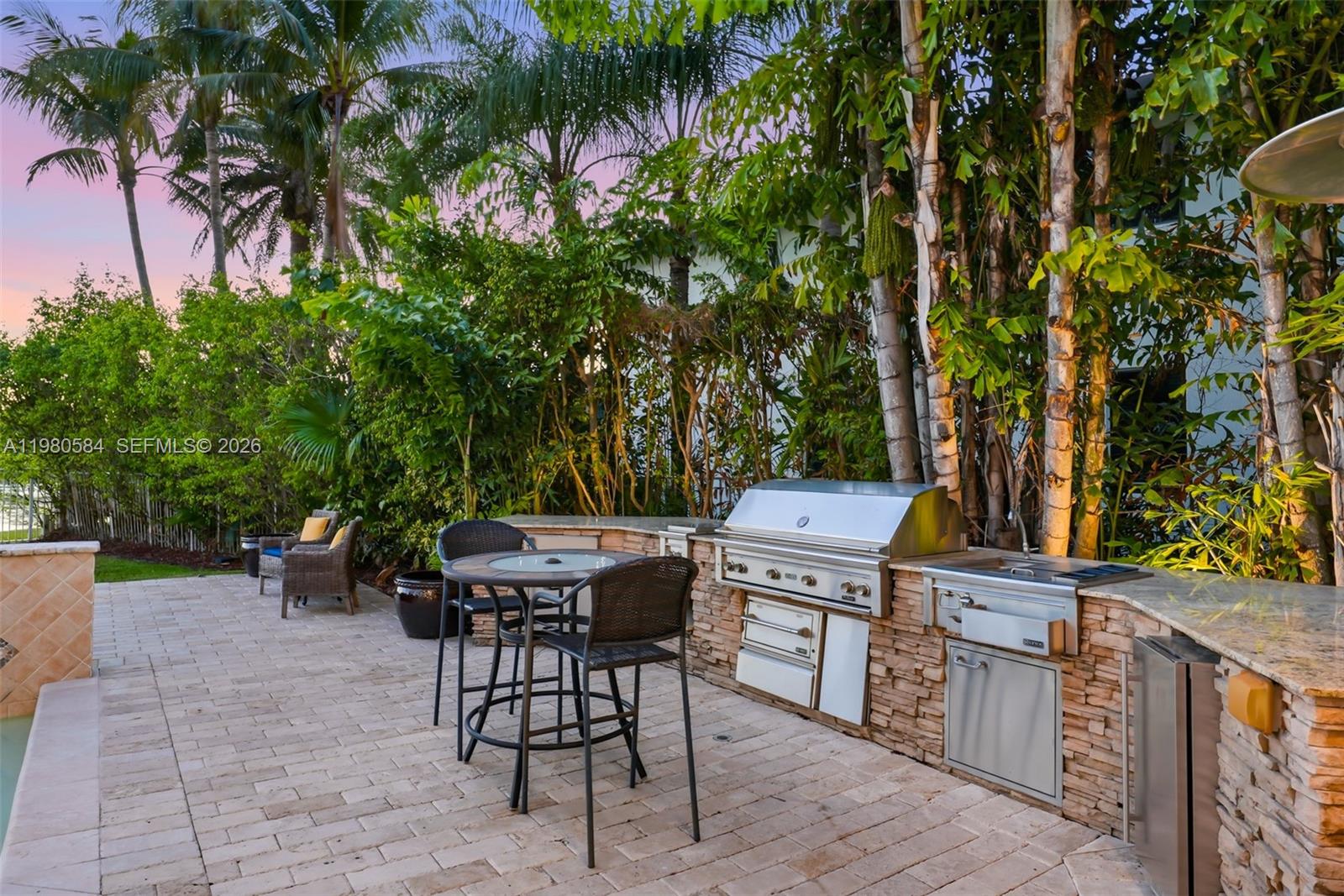 2174 Quail Roost Dr Weston, FL 33327