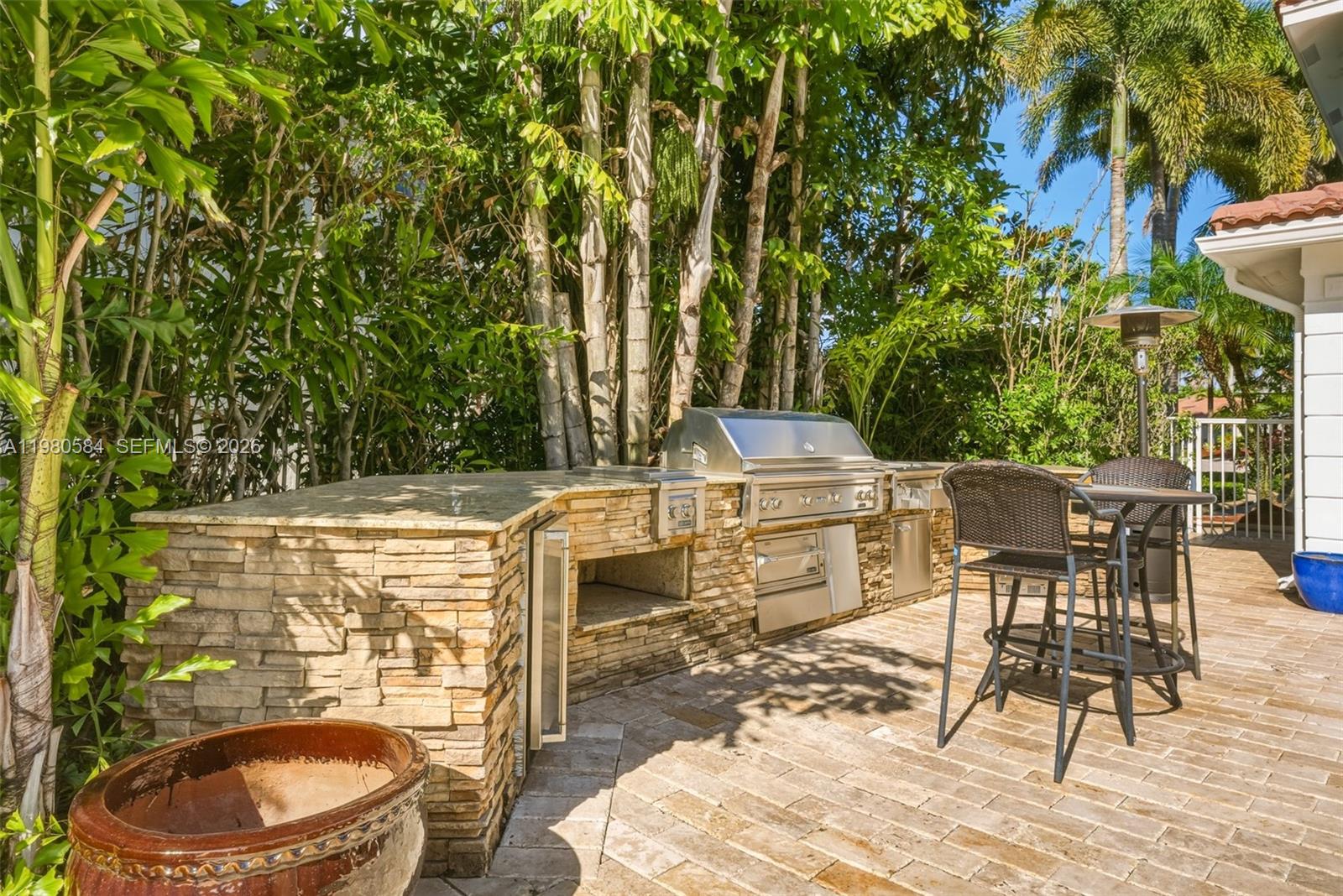 2174 Quail Roost Dr Weston, FL 33327