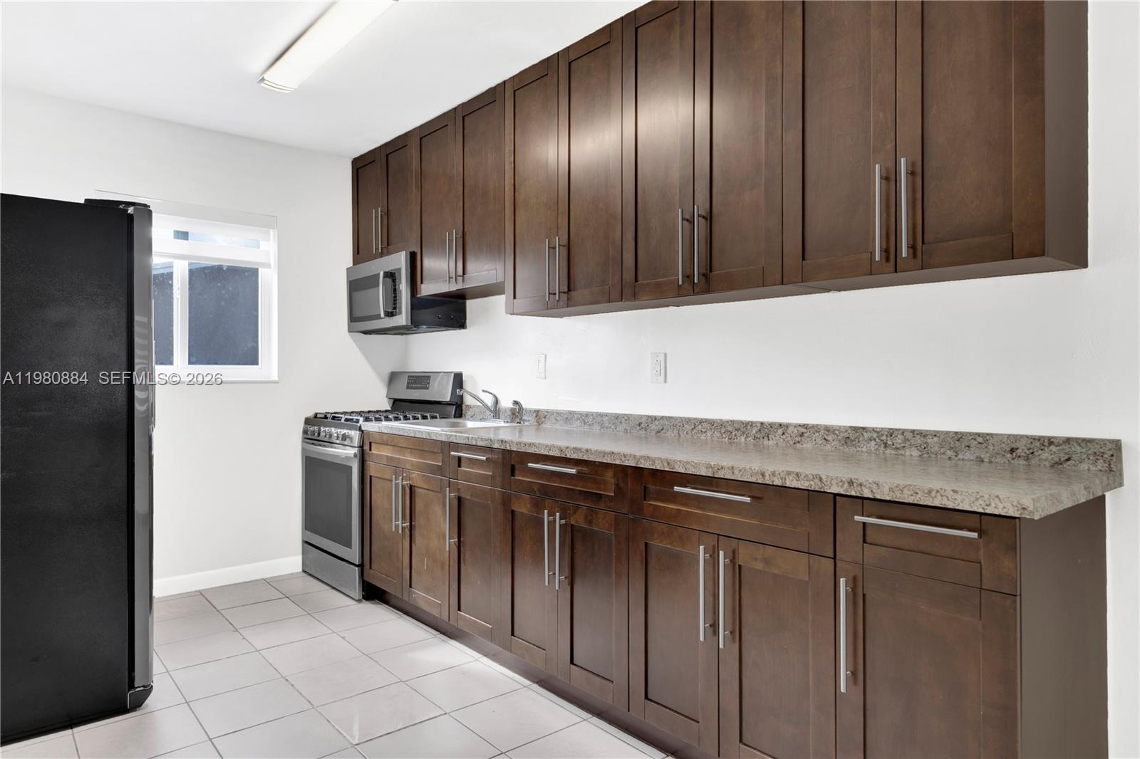 1281 W 29th St #6 Hialeah, FL 33012