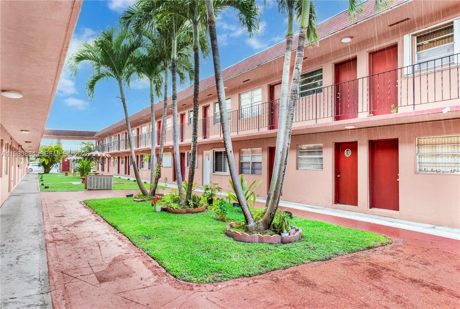 1281 W 29th St #6 Hialeah, FL 33012