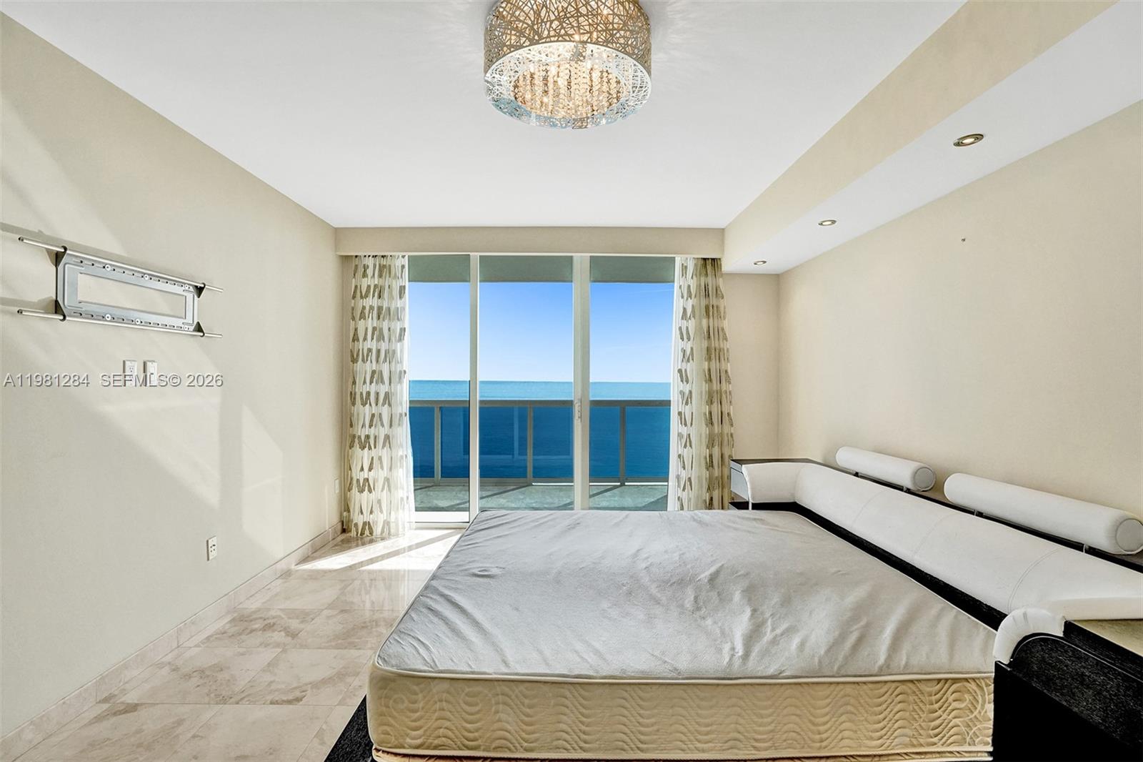 image Beach Club 132