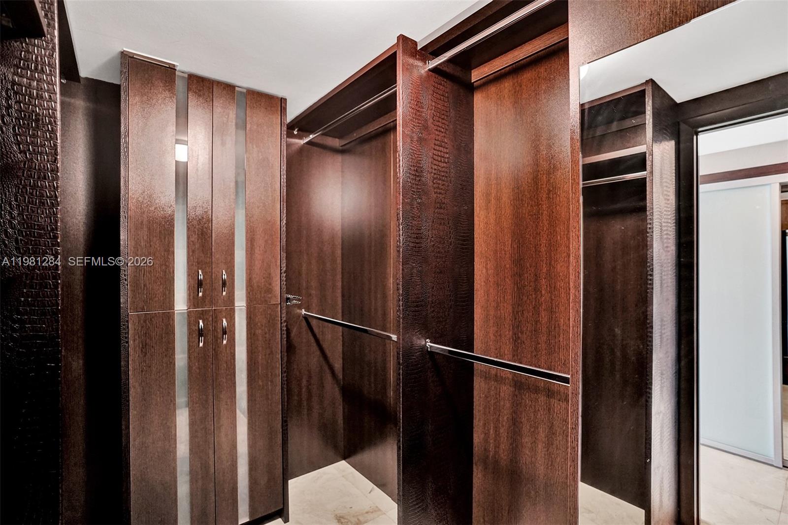 image Beach Club 139