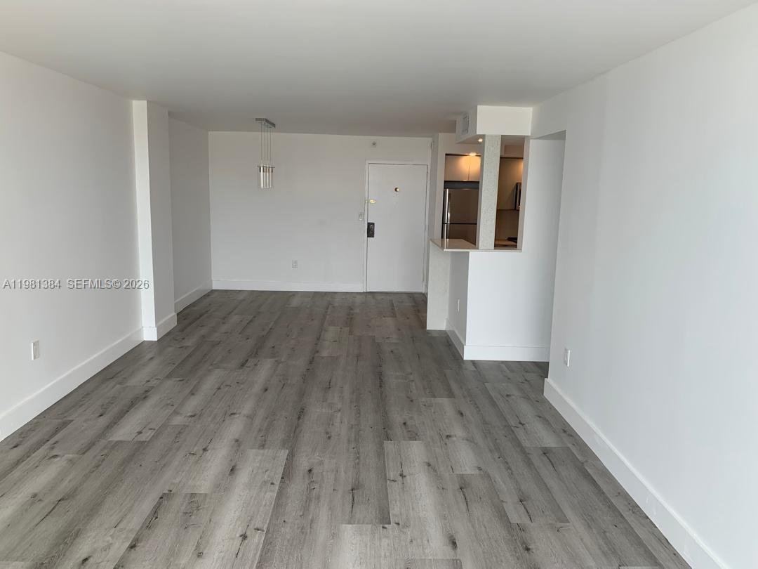 1450 Brickell Bay Dr #1506 Miami, FL 33131