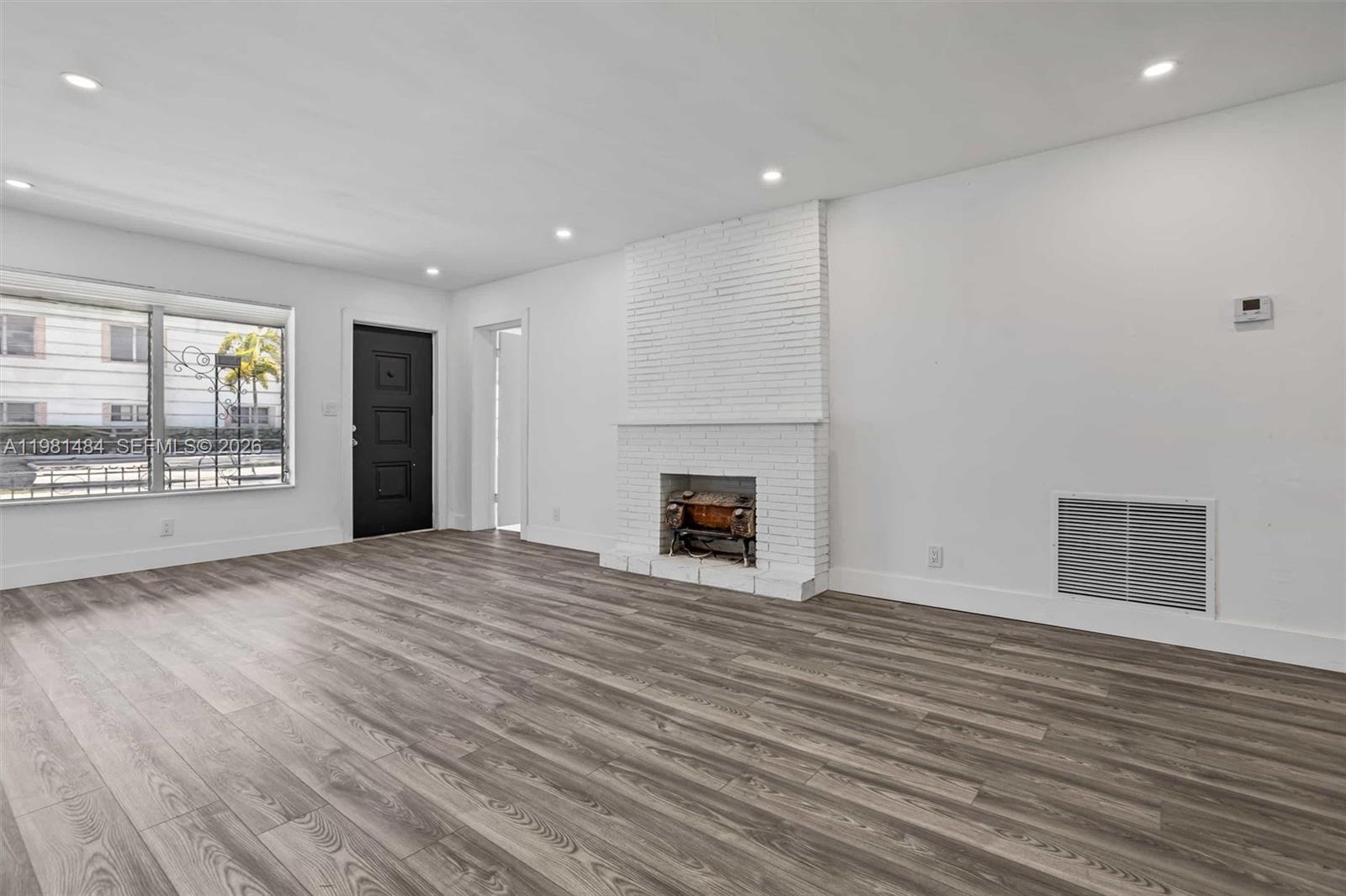 2517 Polk St Hollywood, FL 33020