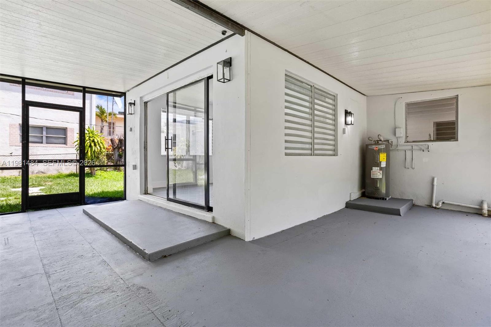 2517 Polk St Hollywood, FL 33020