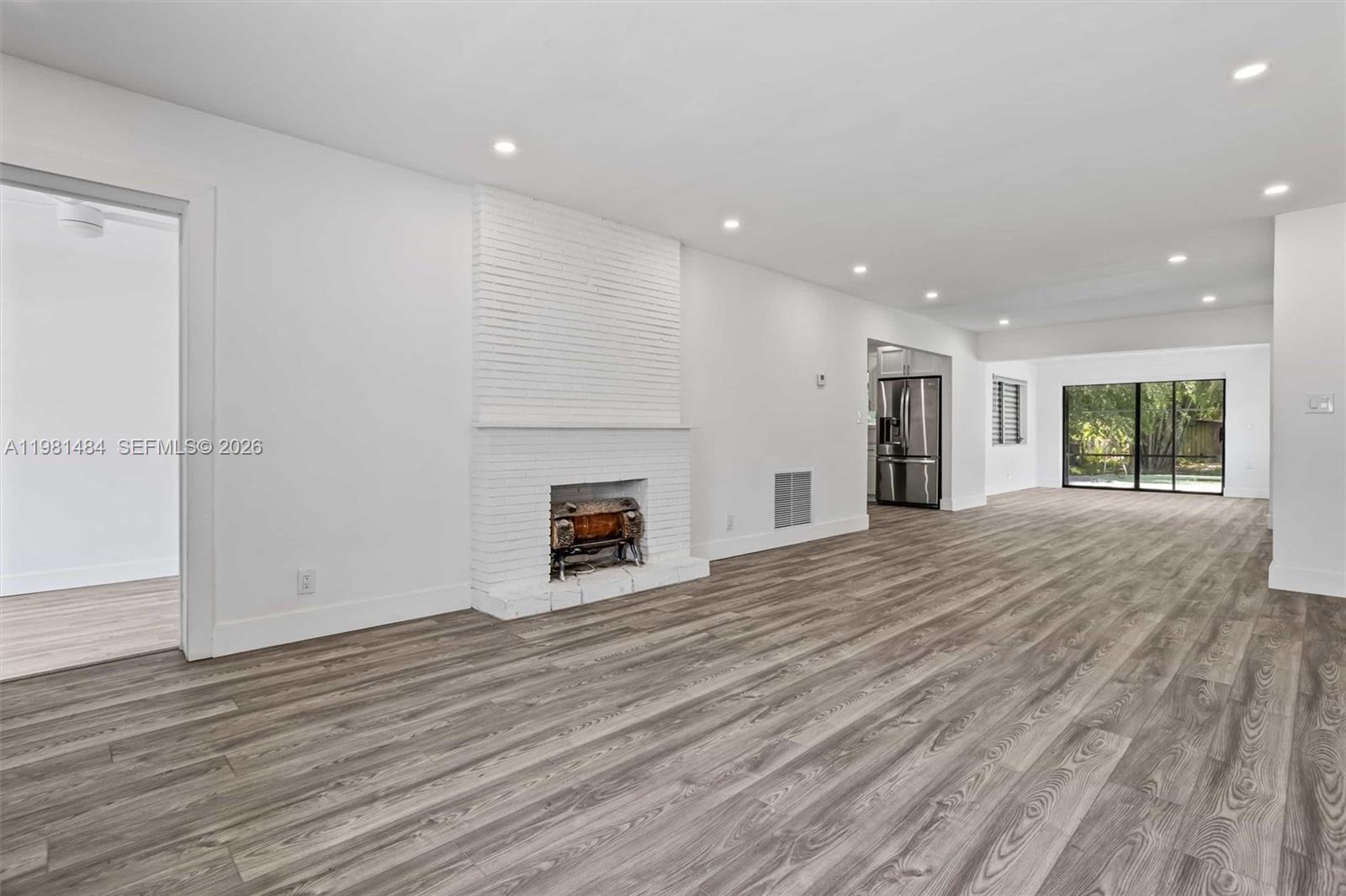 2517 Polk St Hollywood, FL 33020