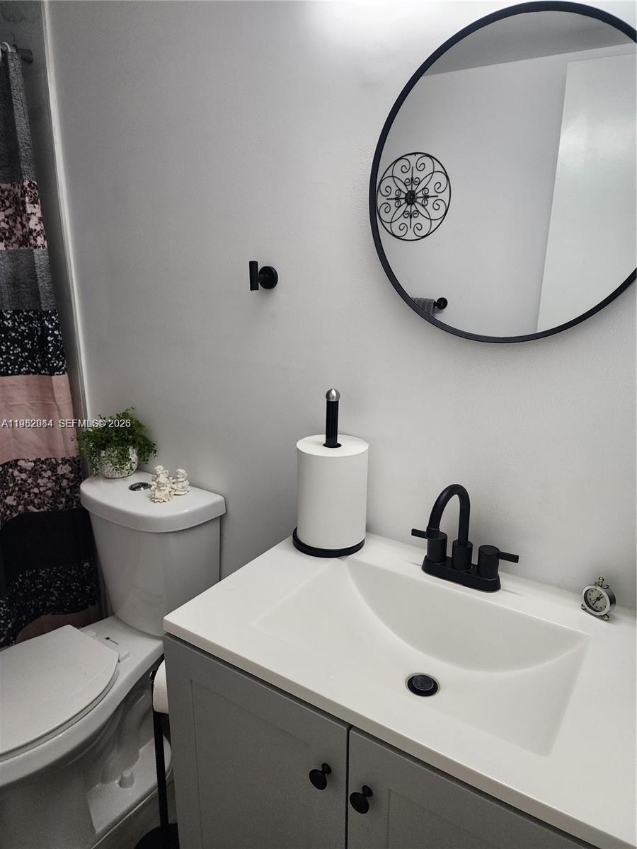 7605 NW 4th Pl #206 Margate, FL 33063