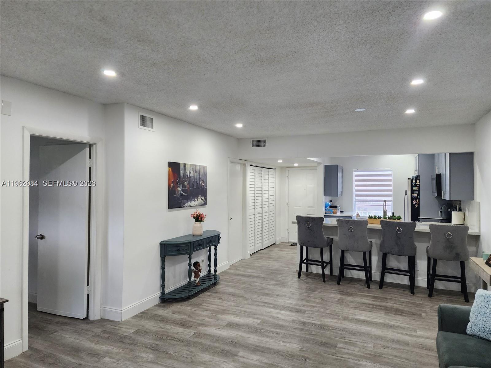 7605 NW 4th Pl #206 Margate, FL 33063