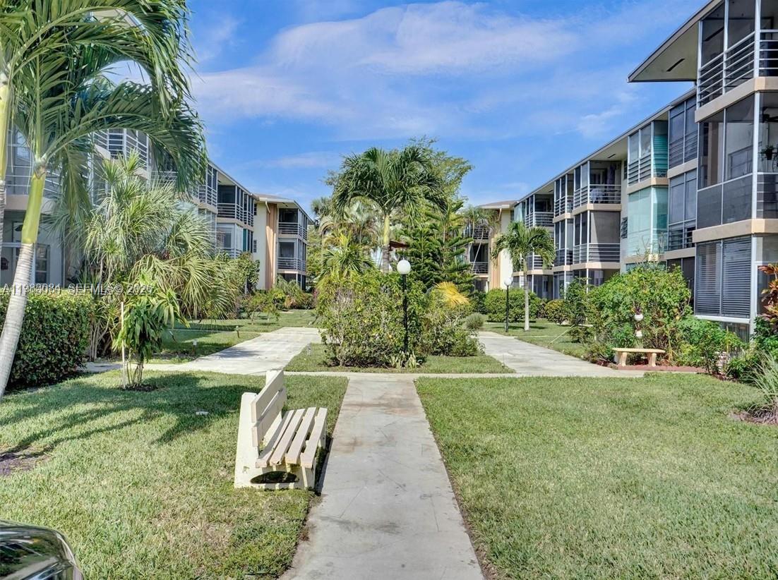 17000 NE 14th Ave #206 Miami, FL 33162