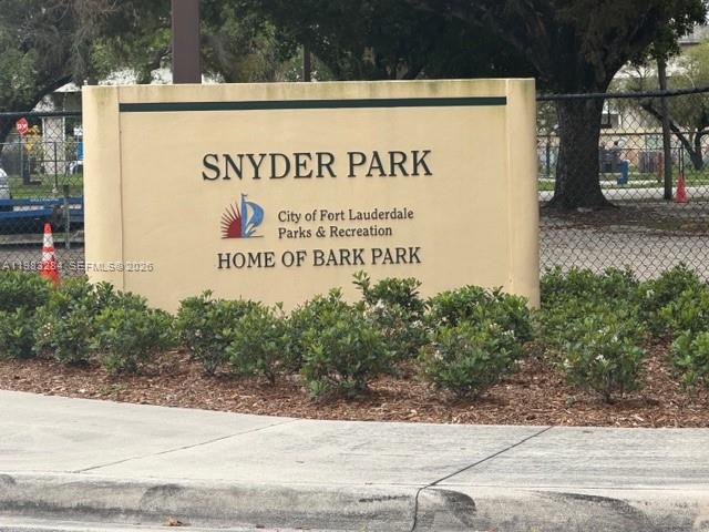 2927 SW 18th Ter Fort Lauderdale, FL 33315