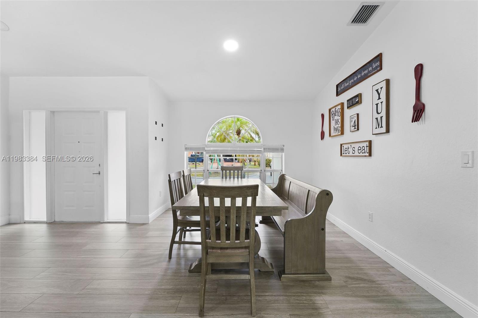 7827 NW 166th Ter Miami Lakes, FL 33016