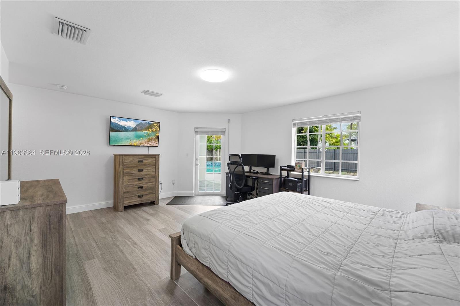 7827 NW 166th Ter Miami Lakes, FL 33016