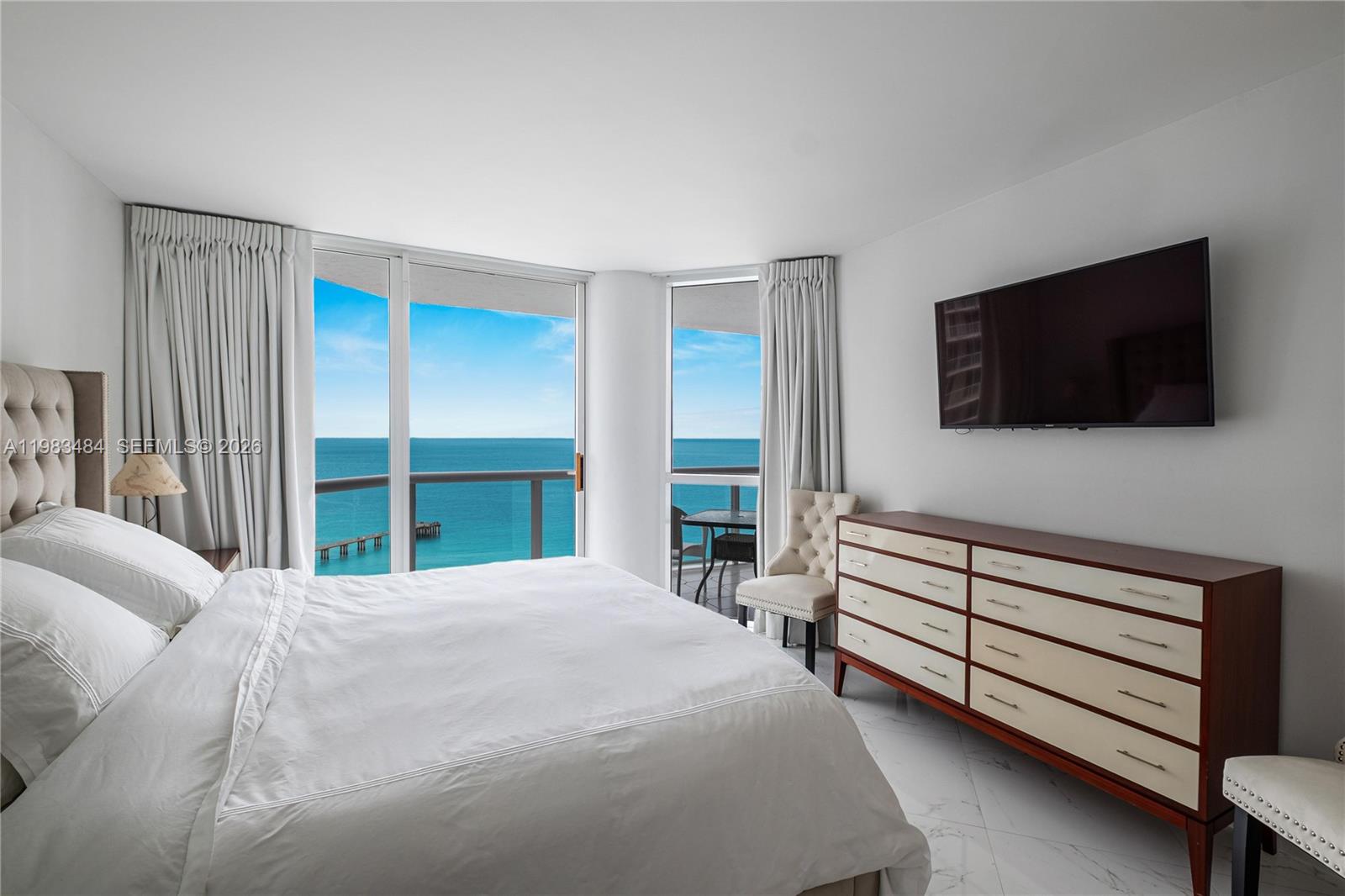 16425 Collins Ave #2215 Sunny Isles Beach, FL 33160