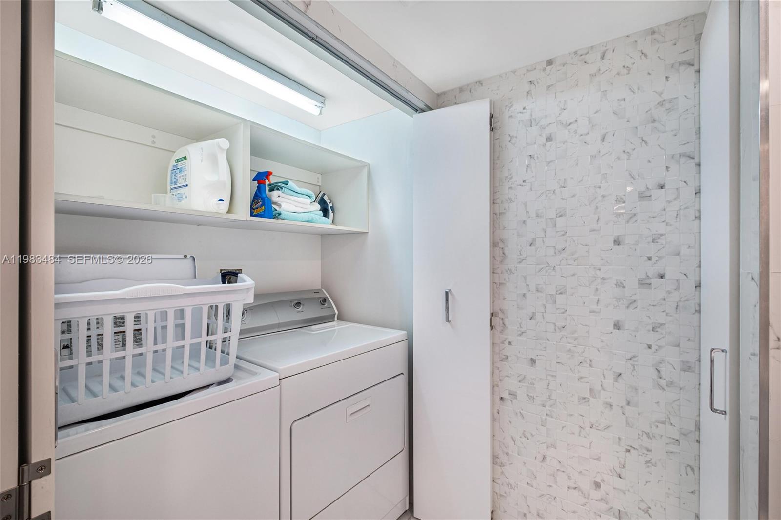 16425 Collins Ave #2215 Sunny Isles Beach, FL 33160