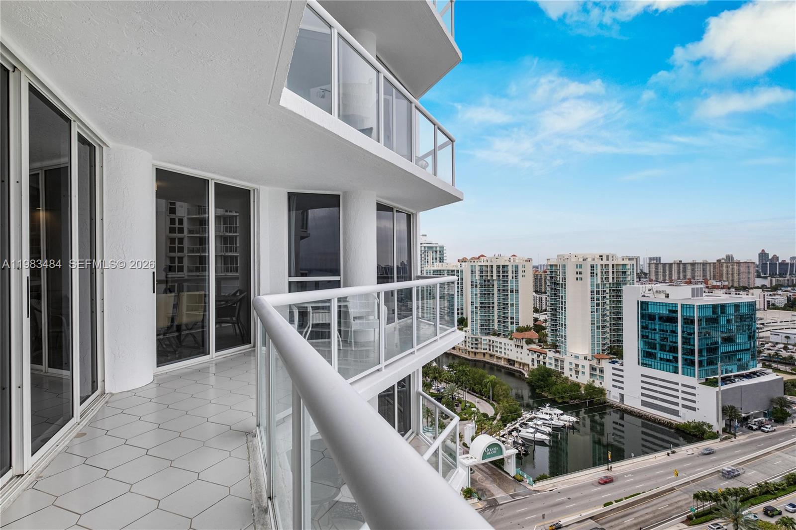 16425 Collins Ave #2215 Sunny Isles Beach, FL 33160