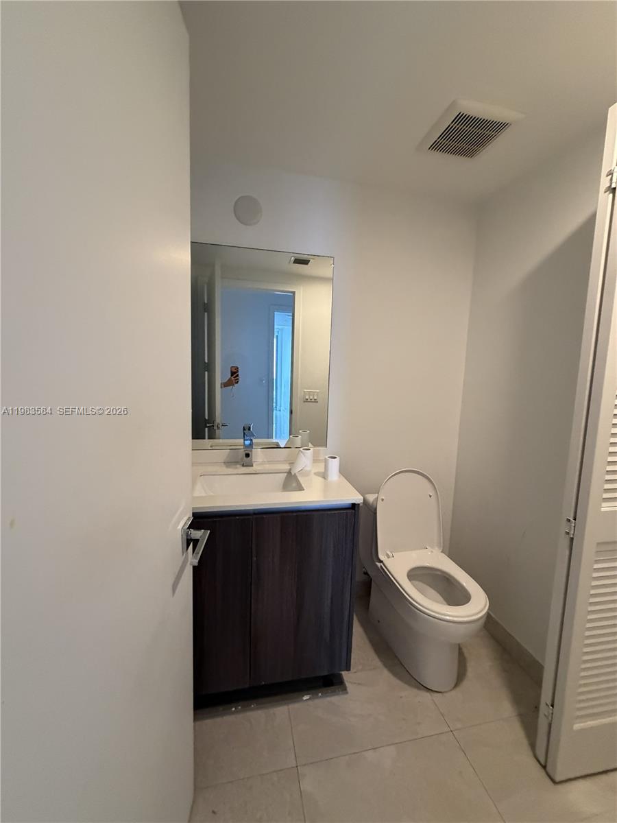 image Aria on the Bay11