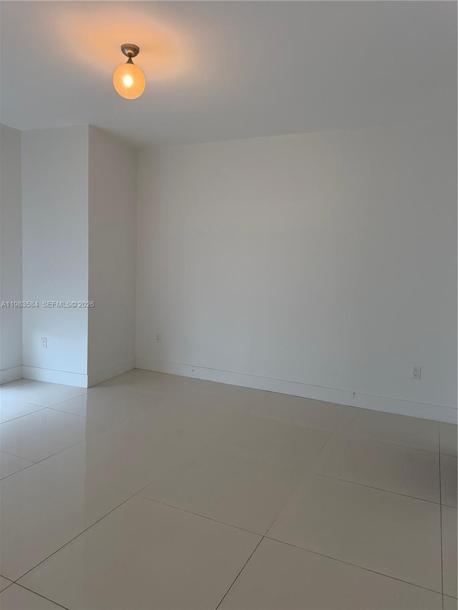 image Aria on the Bay13