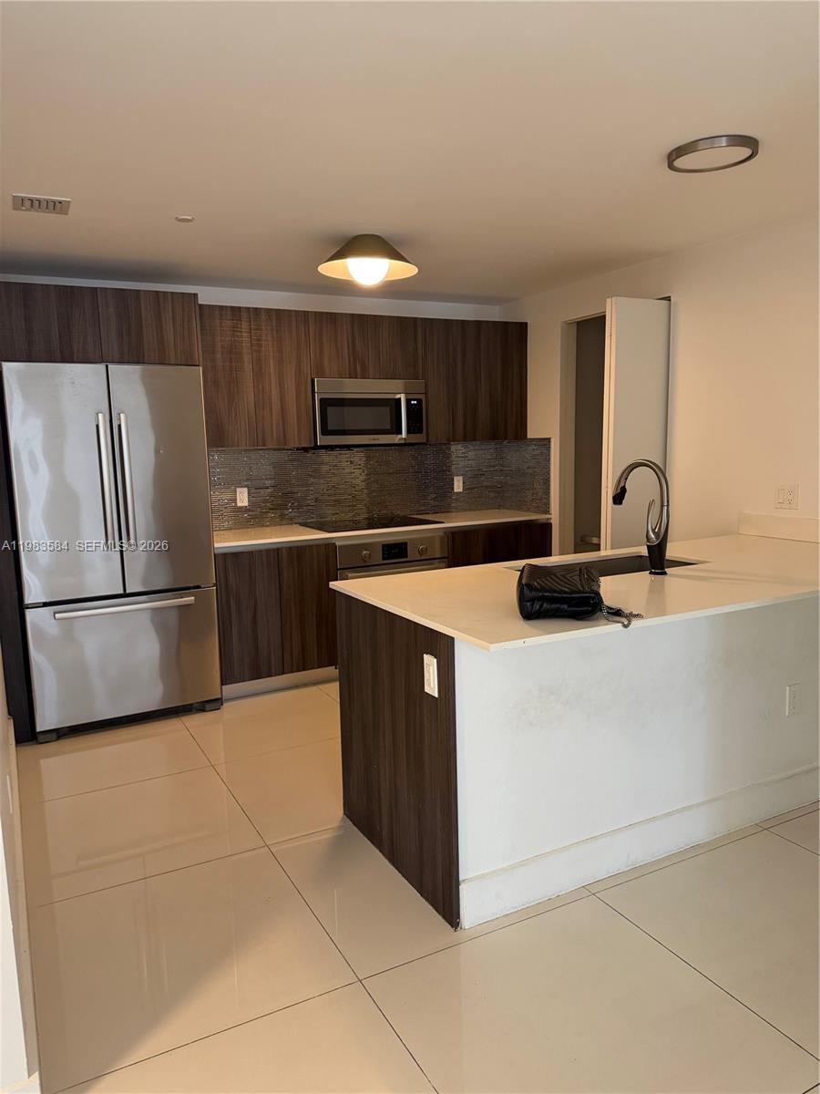 image Aria on the Bay4