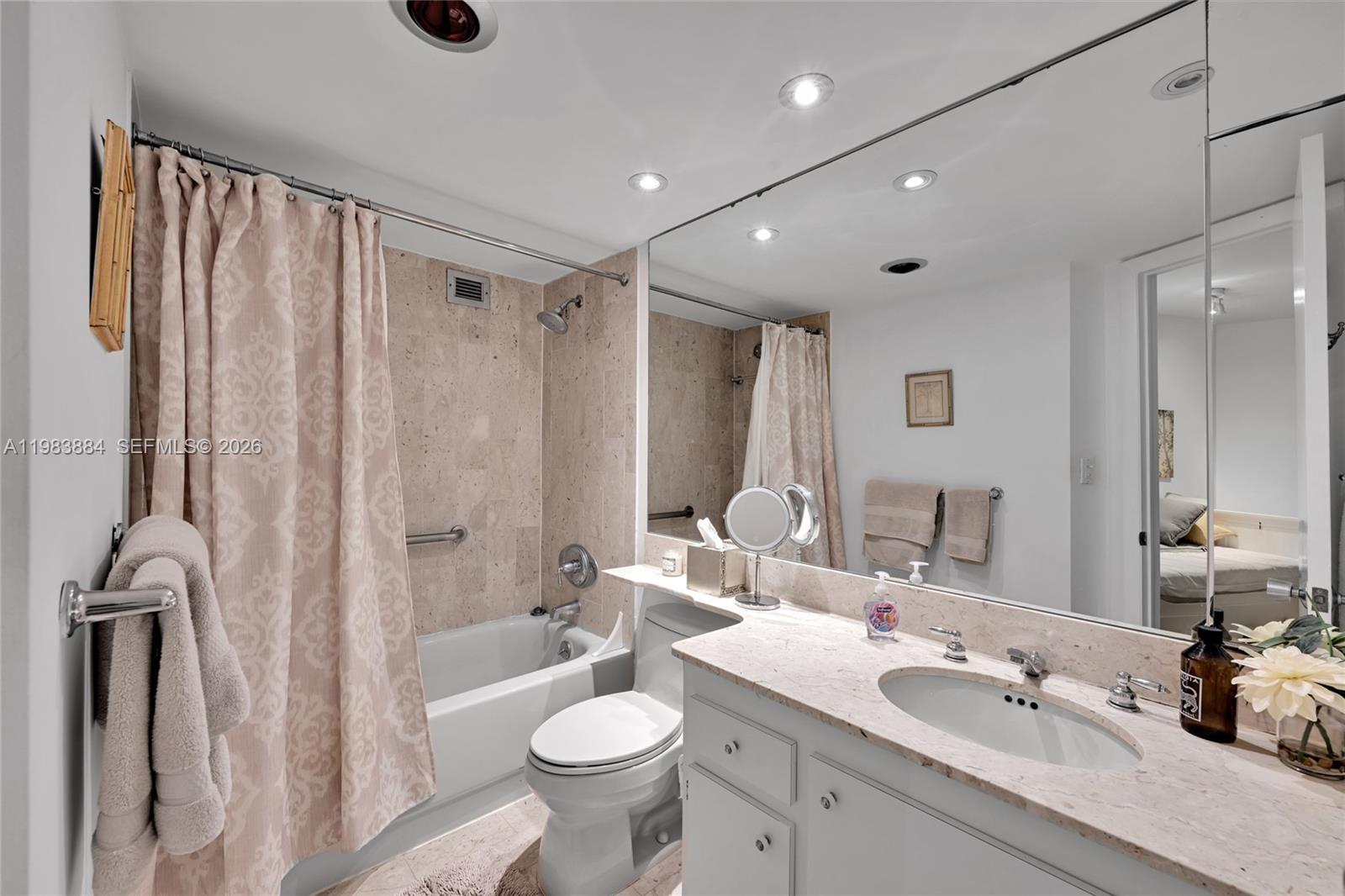 image Towers of Key Biscayne9