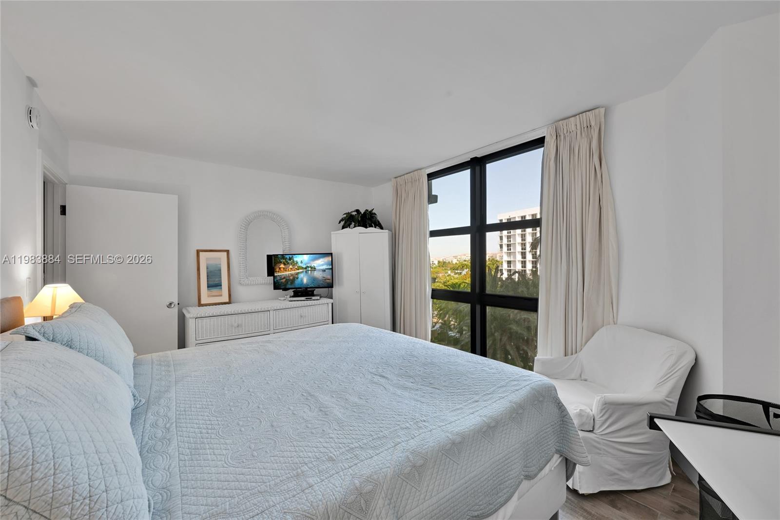 image Towers of Key Biscayne8