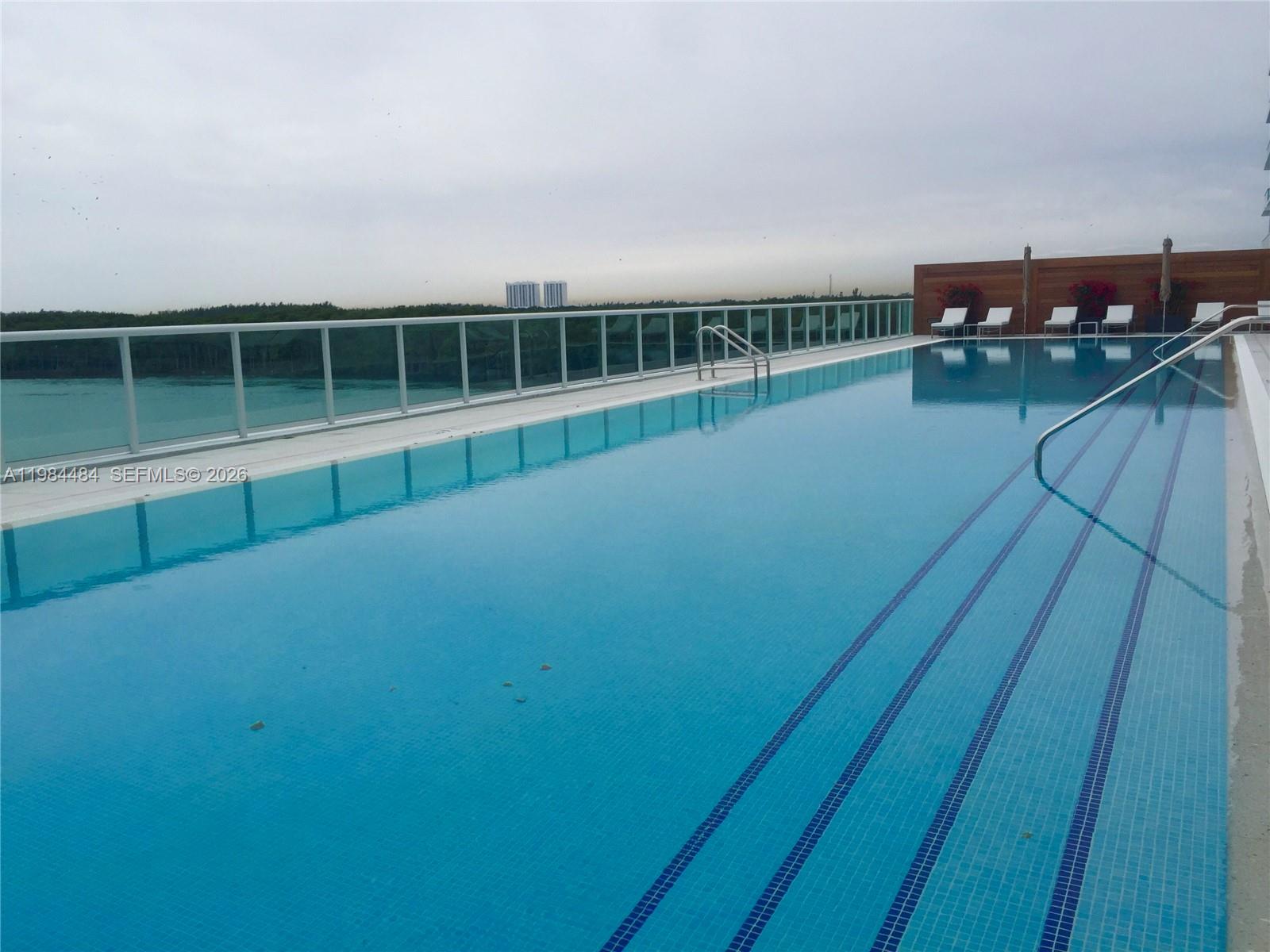 400 Sunny Isles Blvd #1105 Sunny Isles Beach, FL 33160