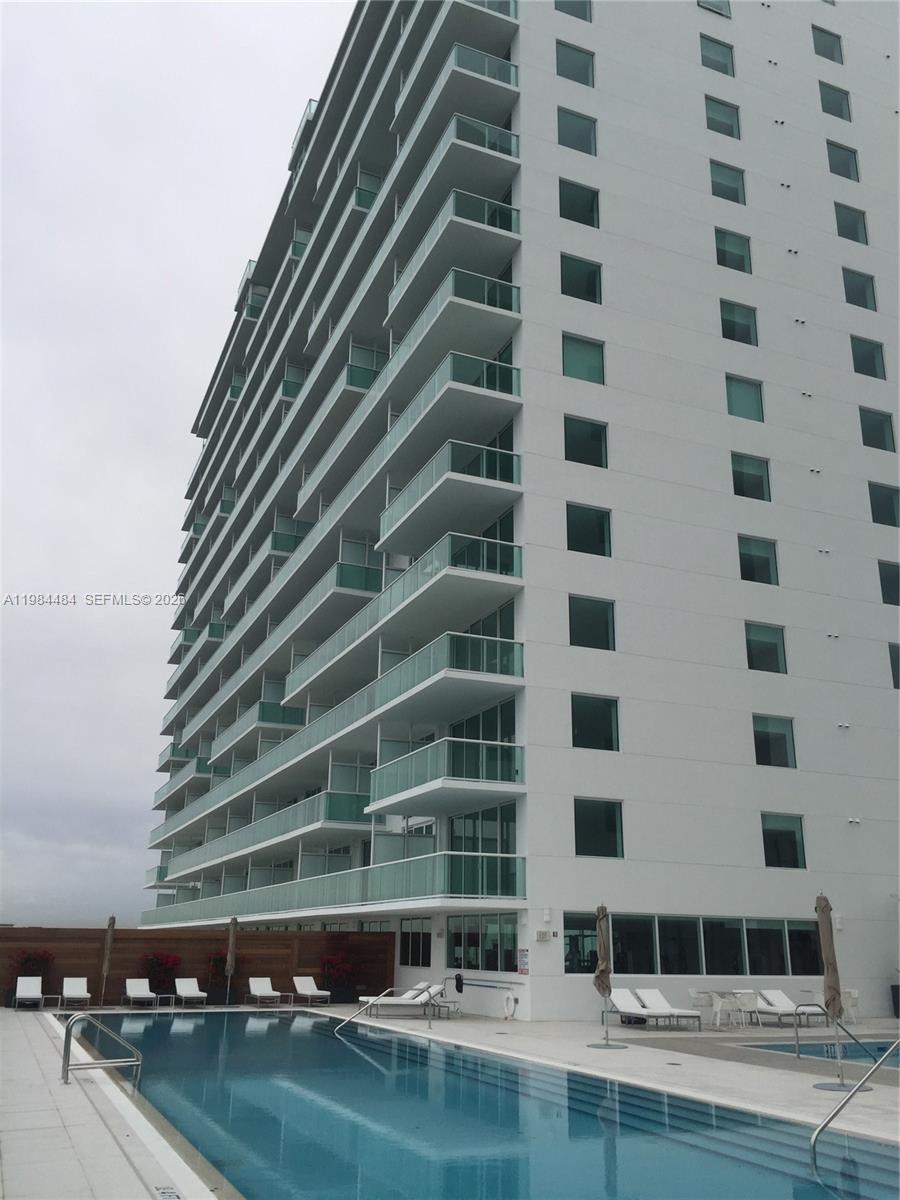 400 Sunny Isles Blvd #1105 Sunny Isles Beach, FL 33160