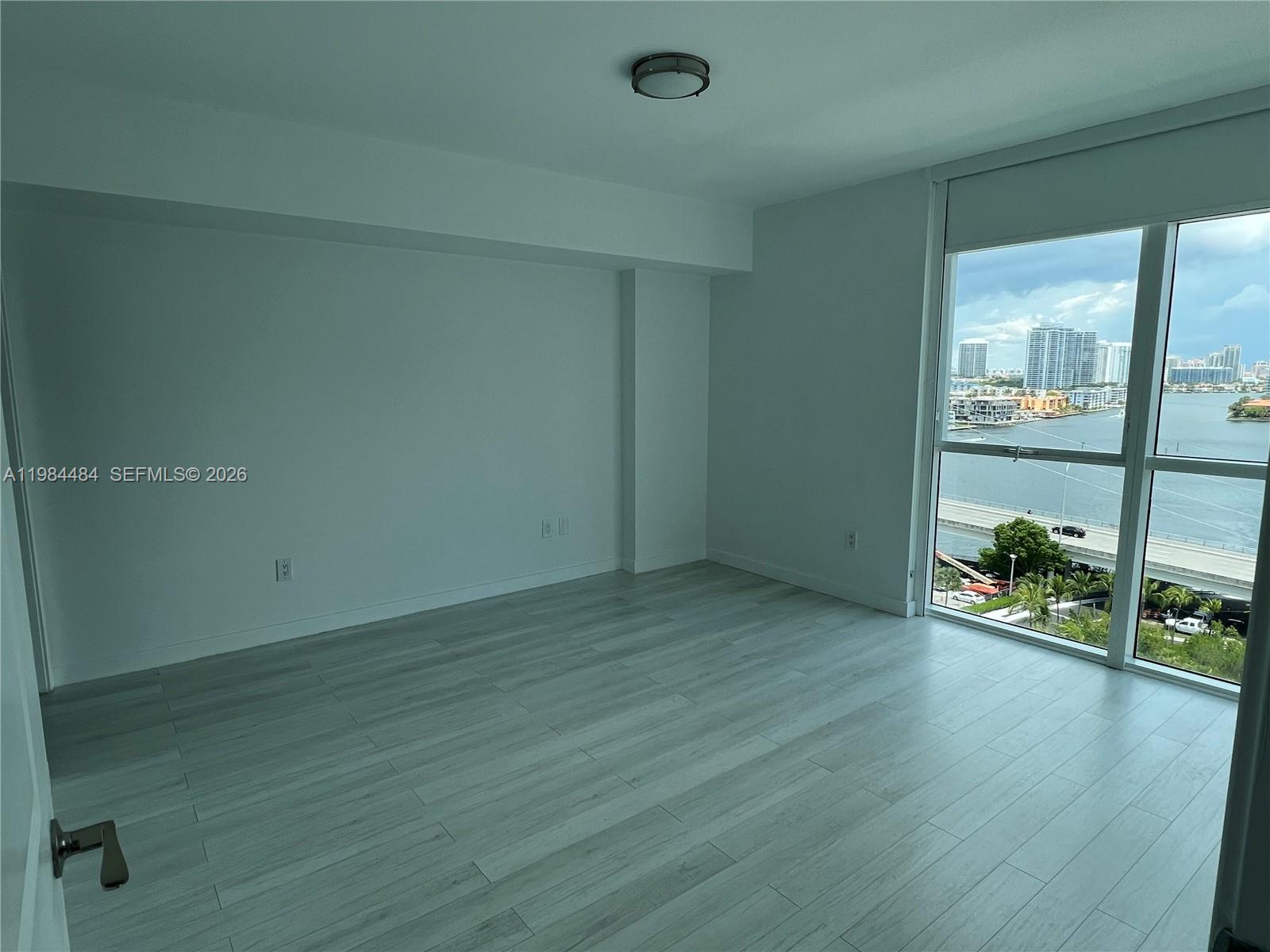 400 Sunny Isles Blvd #1105 Sunny Isles Beach, FL 33160