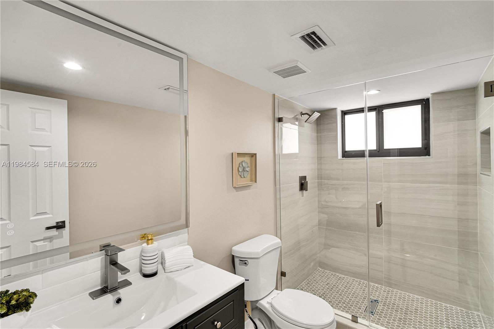 10 NW 100th St Miami Shores, FL 33150