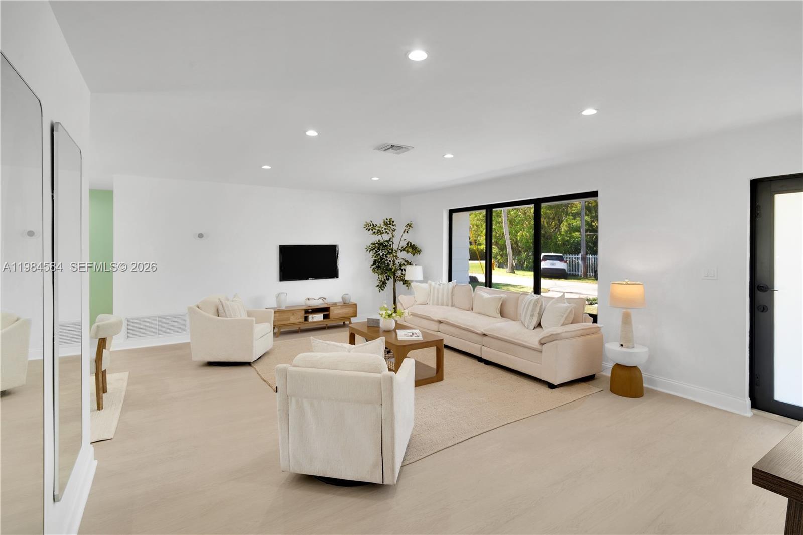 10 NW 100th St Miami Shores, FL 33150