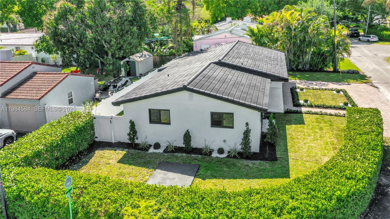 10 NW 100th St Miami Shores, FL 33150