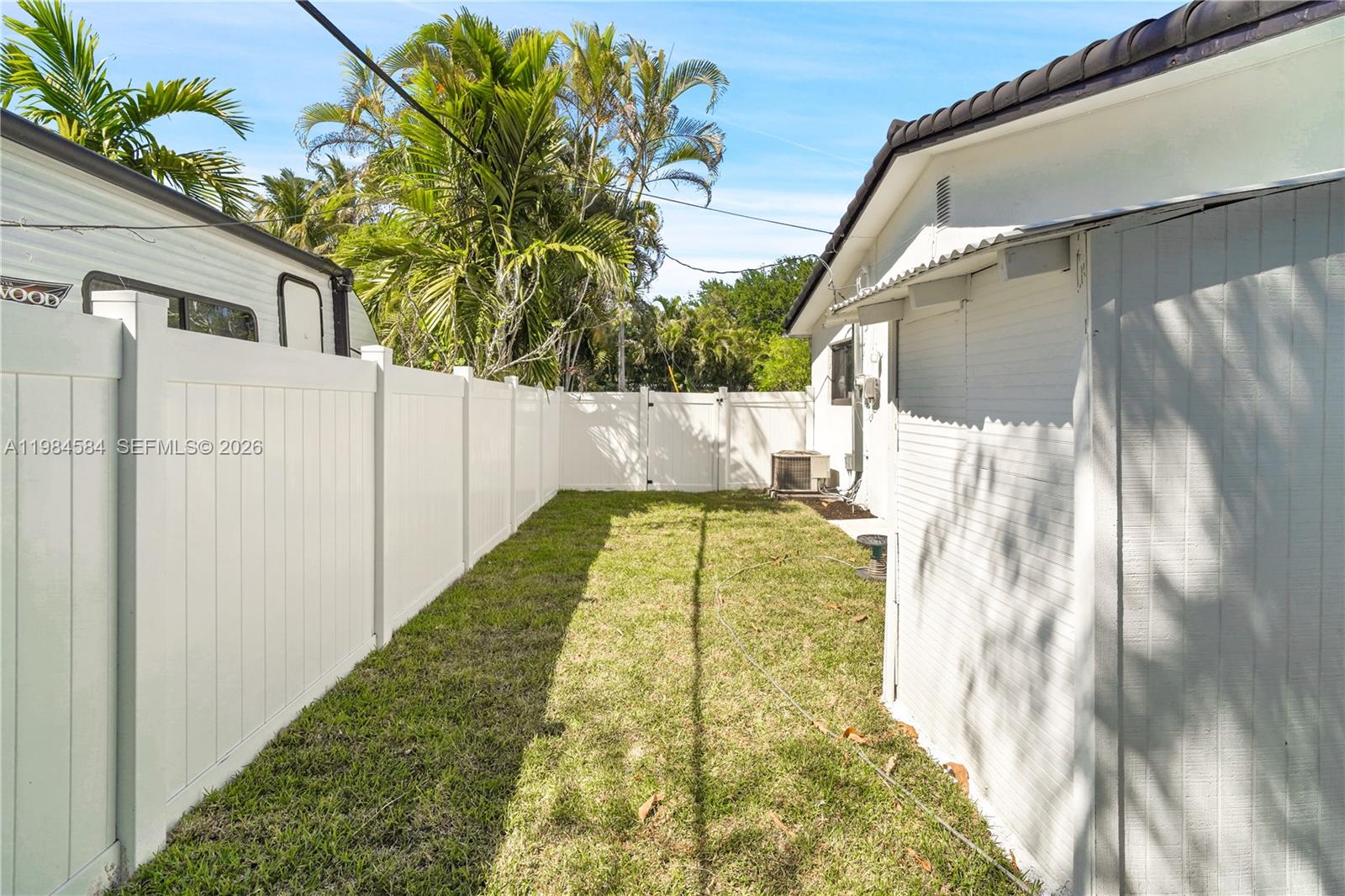 10 NW 100th St Miami Shores, FL 33150