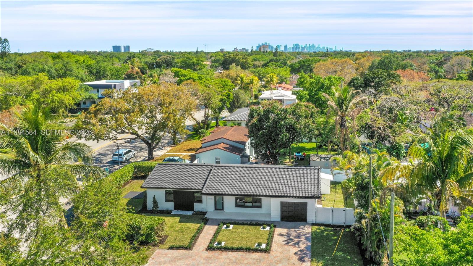 10 NW 100th St Miami Shores, FL 33150