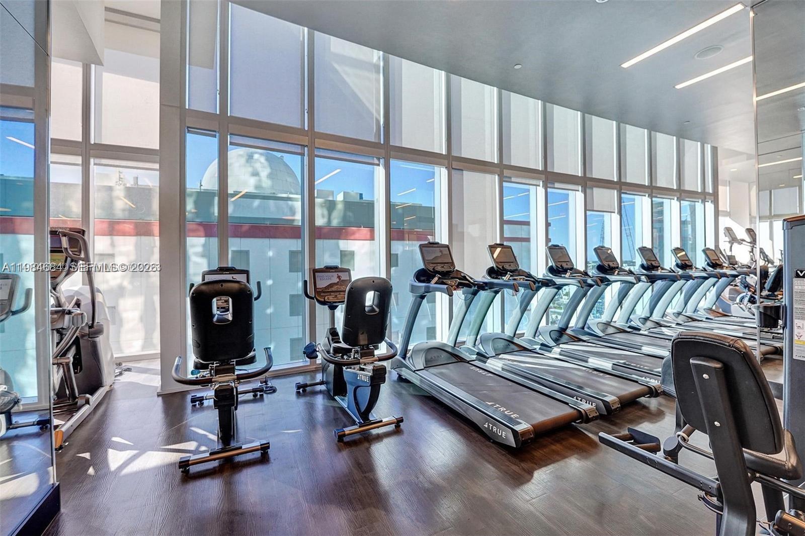 851 NE 1st Ave #3601 Miami, FL 33132