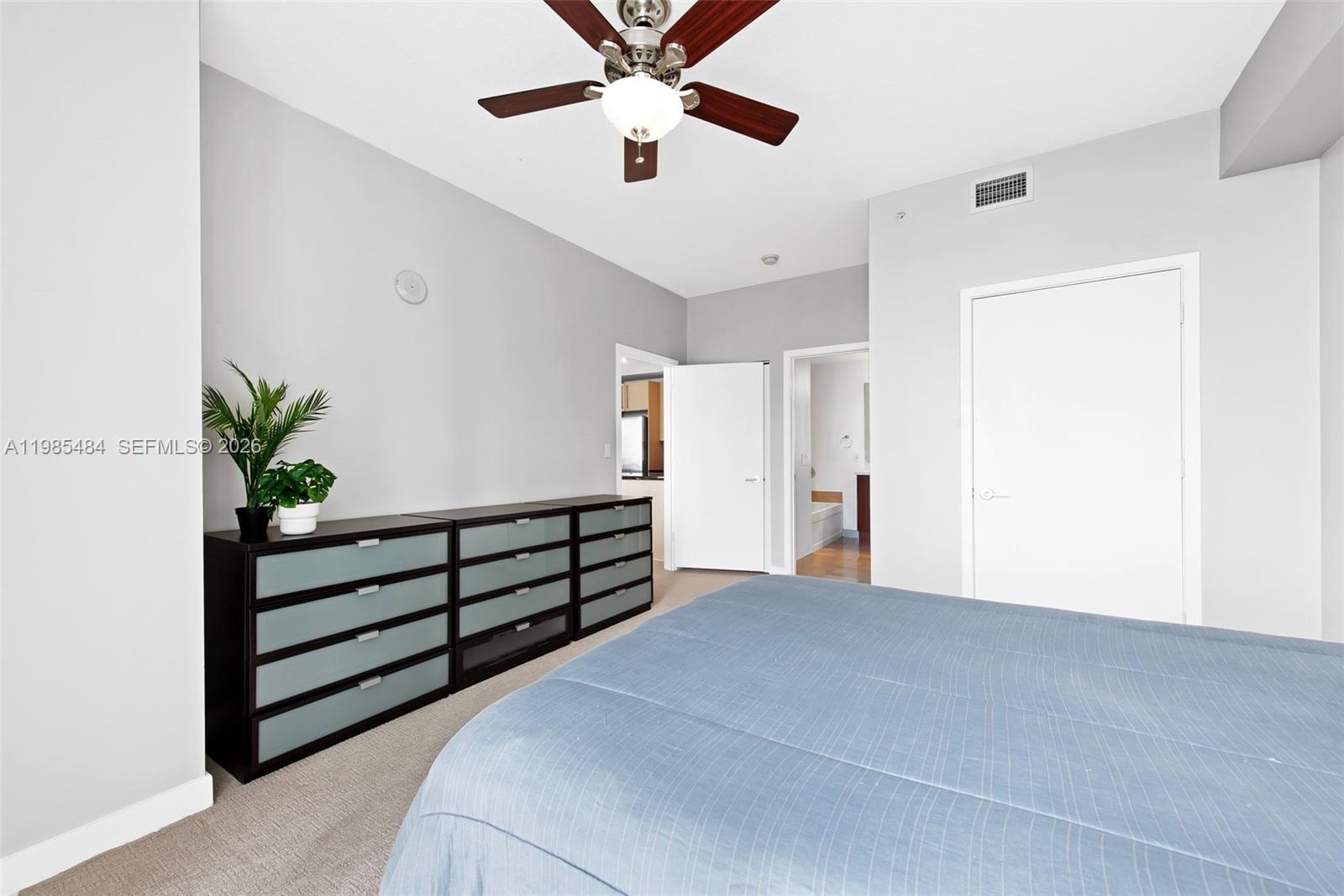 image Axis on Brickell South9