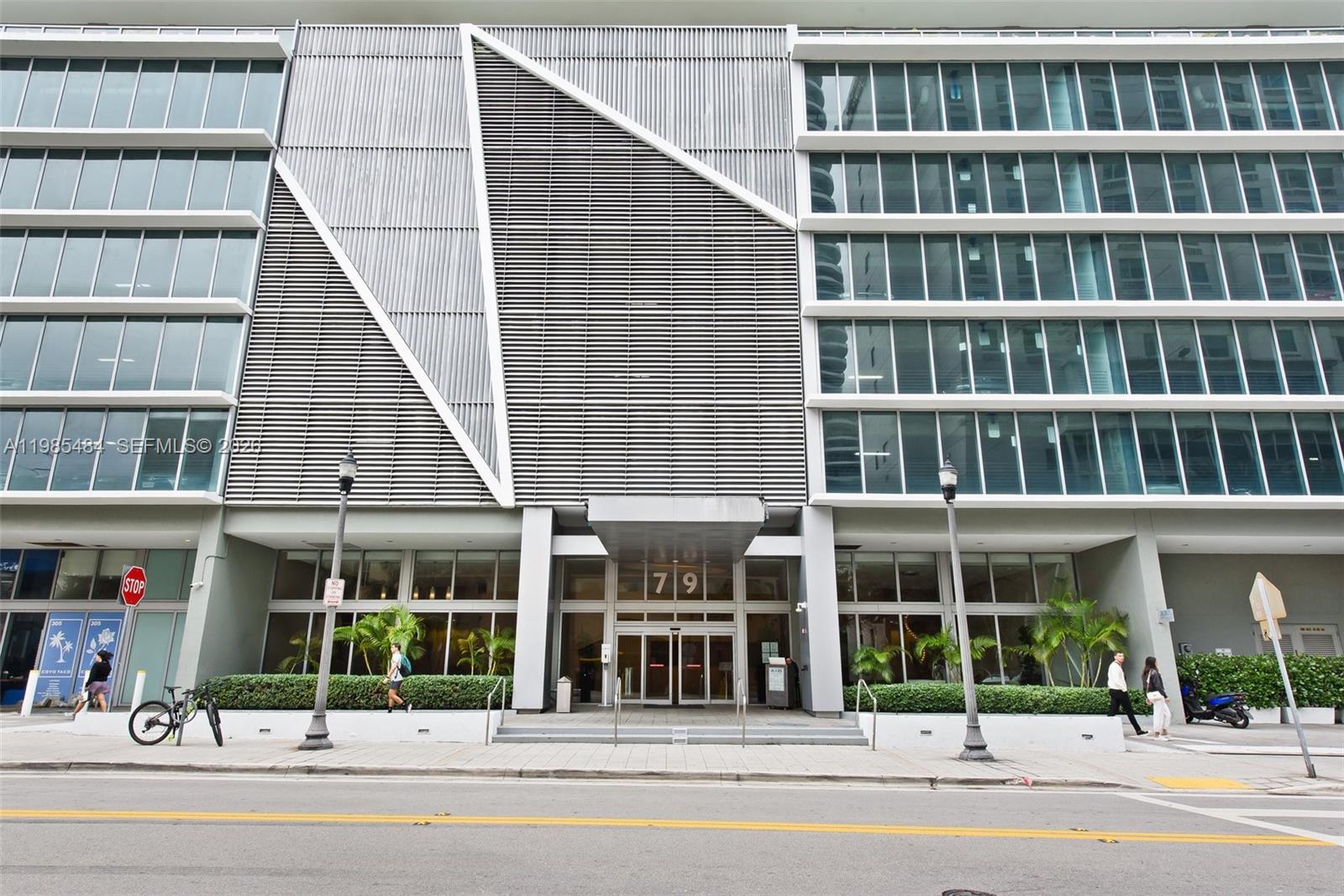 image Axis on Brickell South27